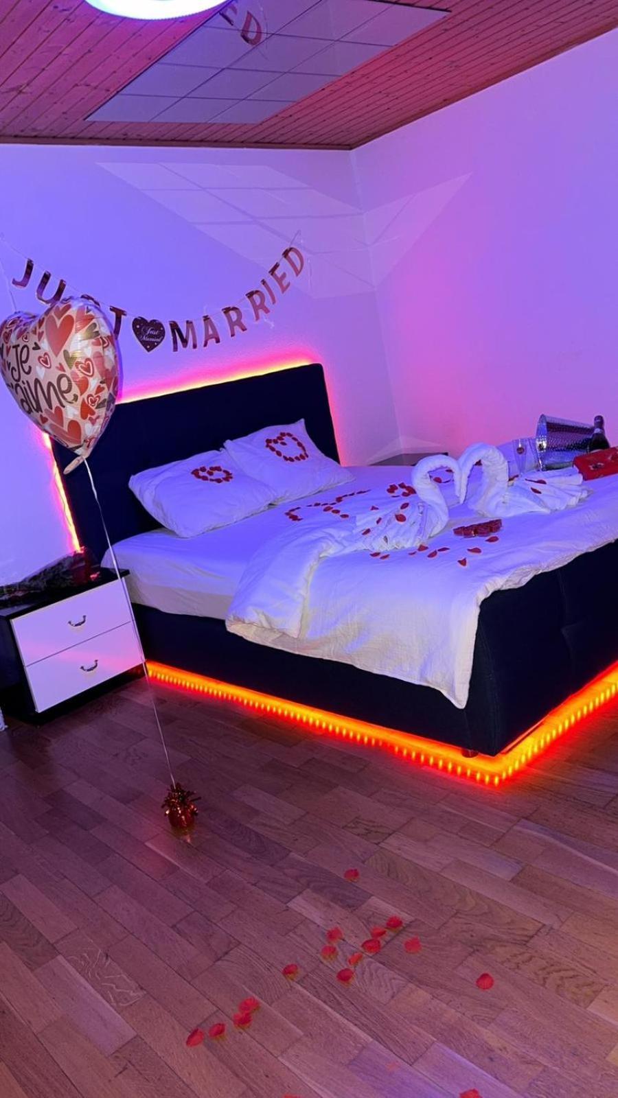 Appartement Avec Love Room Payerne Exteriér fotografie